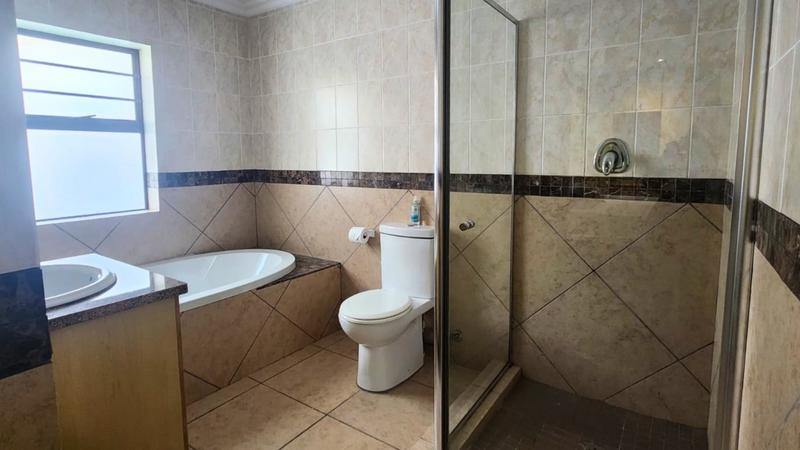 To Let 4 Bedroom Property for Rent in Mossel Bay Golf Estate Western Cape